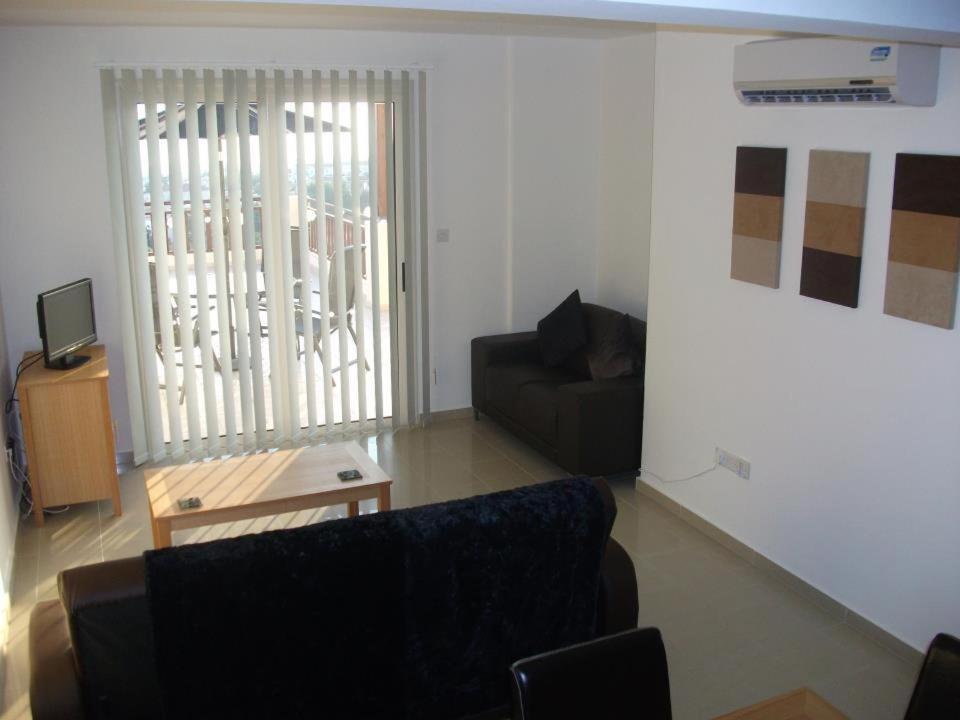 Marina Hilltop Coral Bay Extérieur photo